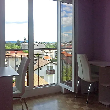 Lara Apartmán